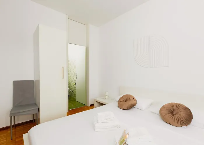 Апартаменти White - Lg - Sangottardo26 Лугано